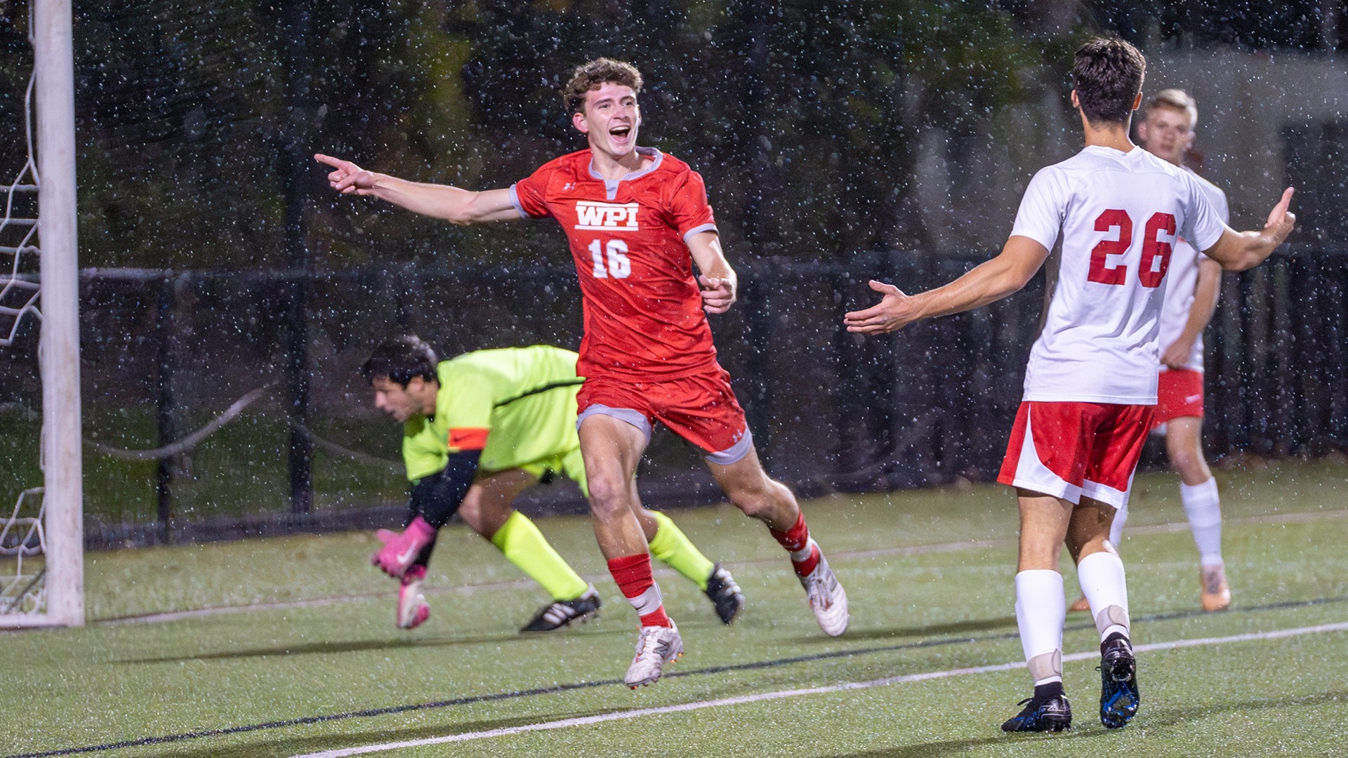 Early Goals in Each Half Propel RegionallyRanked Men's Soccer to 31