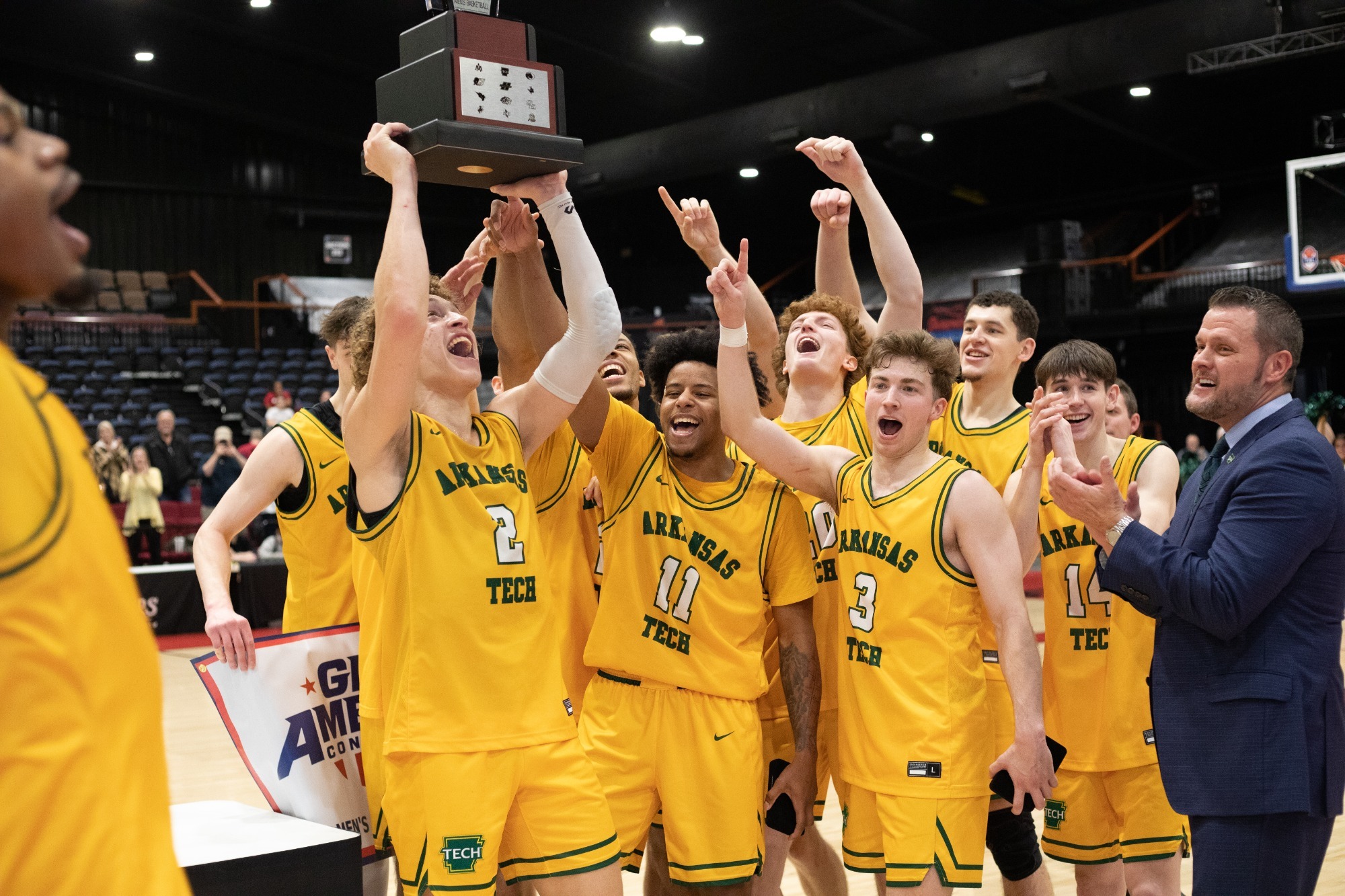 Wonder Boys display fight and toughness against No. 2ranked Minnesota