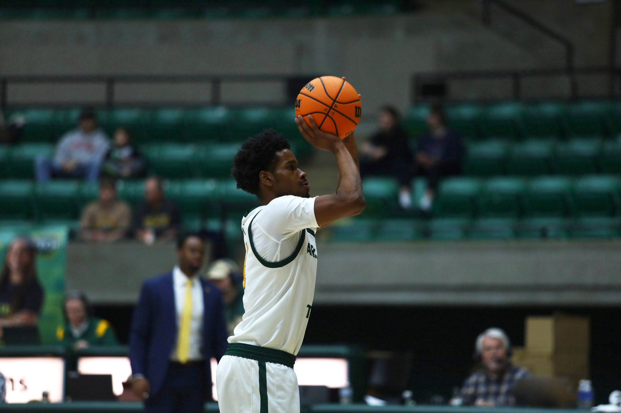 David Elliott IV free throws vs. SAU