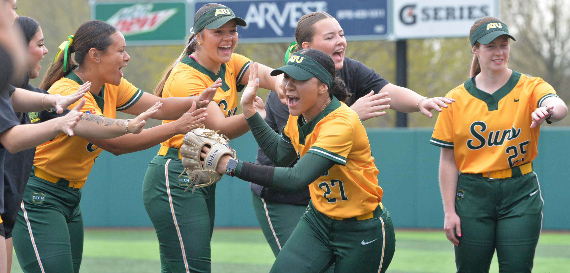 Anna Winkfield starting lineup runout