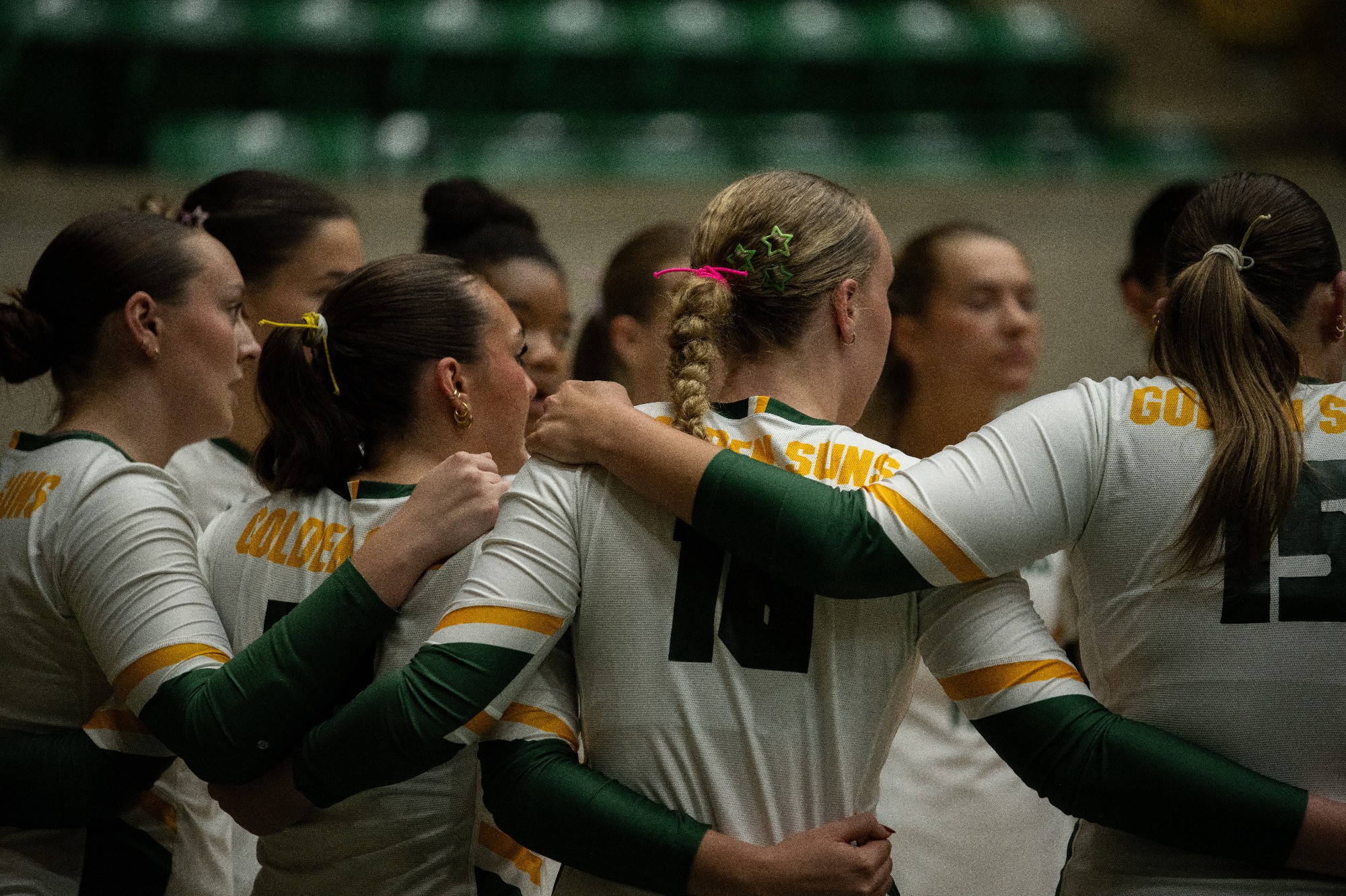 VB huddle vs. SWOSU