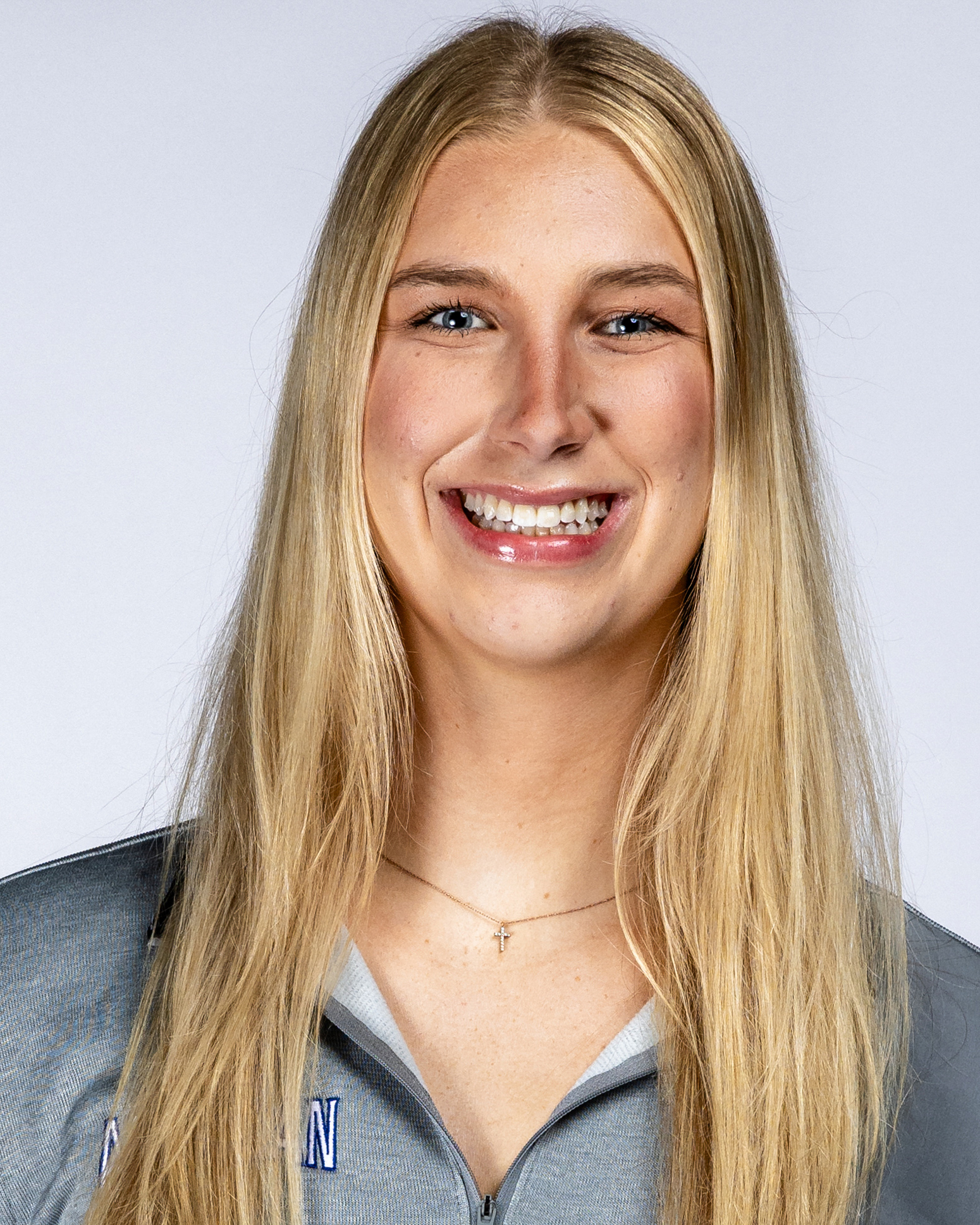 Headshot of Taylor Lauterbach 