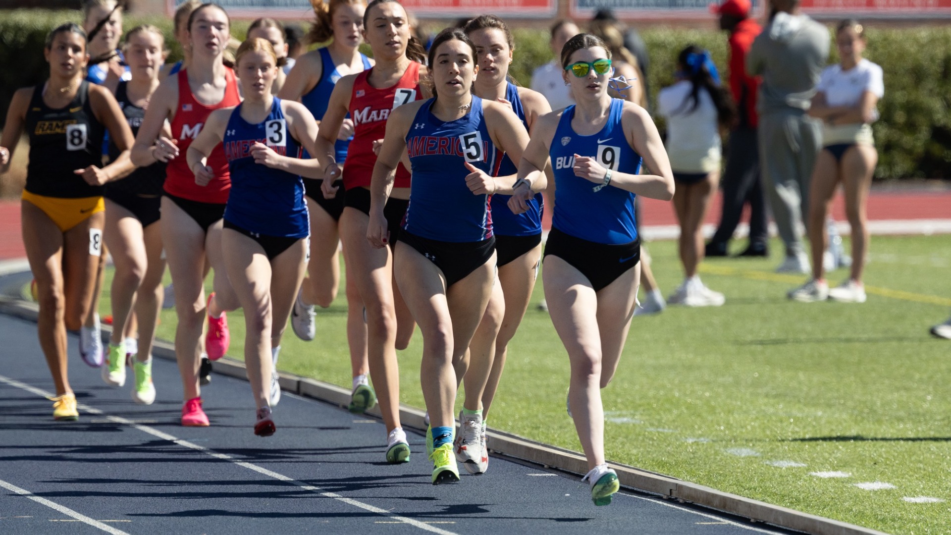Kara Langbaum and Charlotte Orr race the 1500 at the 2026 Richmond Fred Hardy Invitational