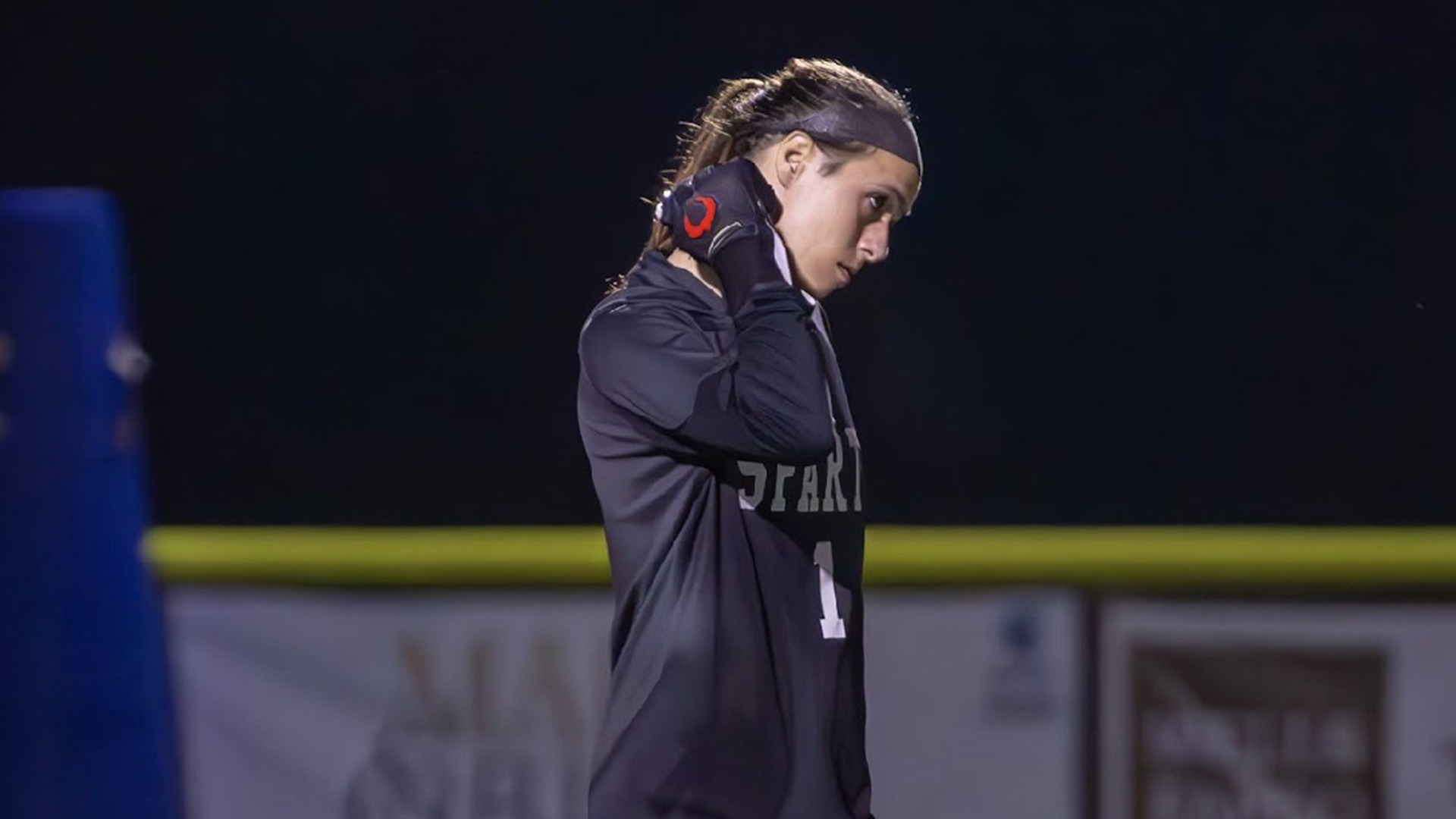 Incoming women's soccer recruit Riley Molbury goalkeeping in a high school game
