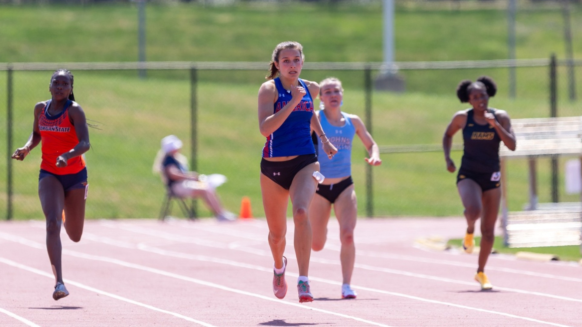 Lara Gin races the 400 meters at the 2026 George Mason Dalton banks Invitational