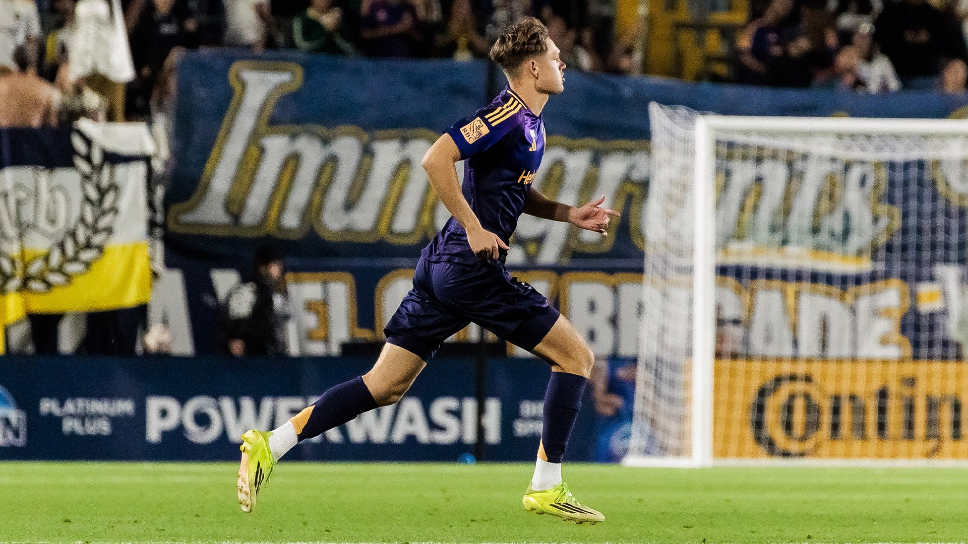 Troy Elgersma making his MLS debut with the LA Galaxy. 