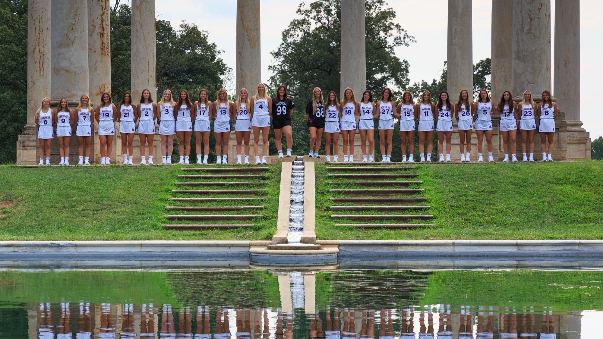Field hockey team photo at the National Arboretum. 