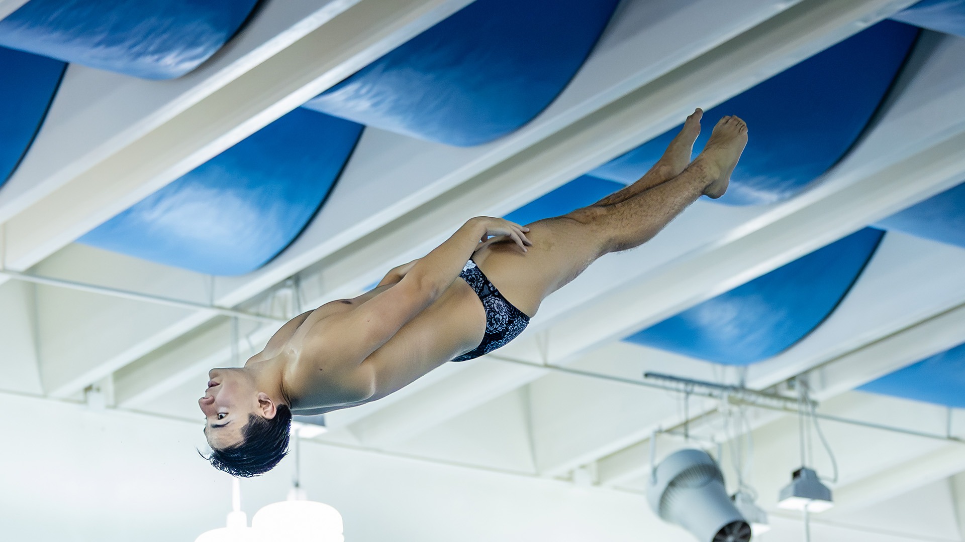 Sean Memon diving for AU