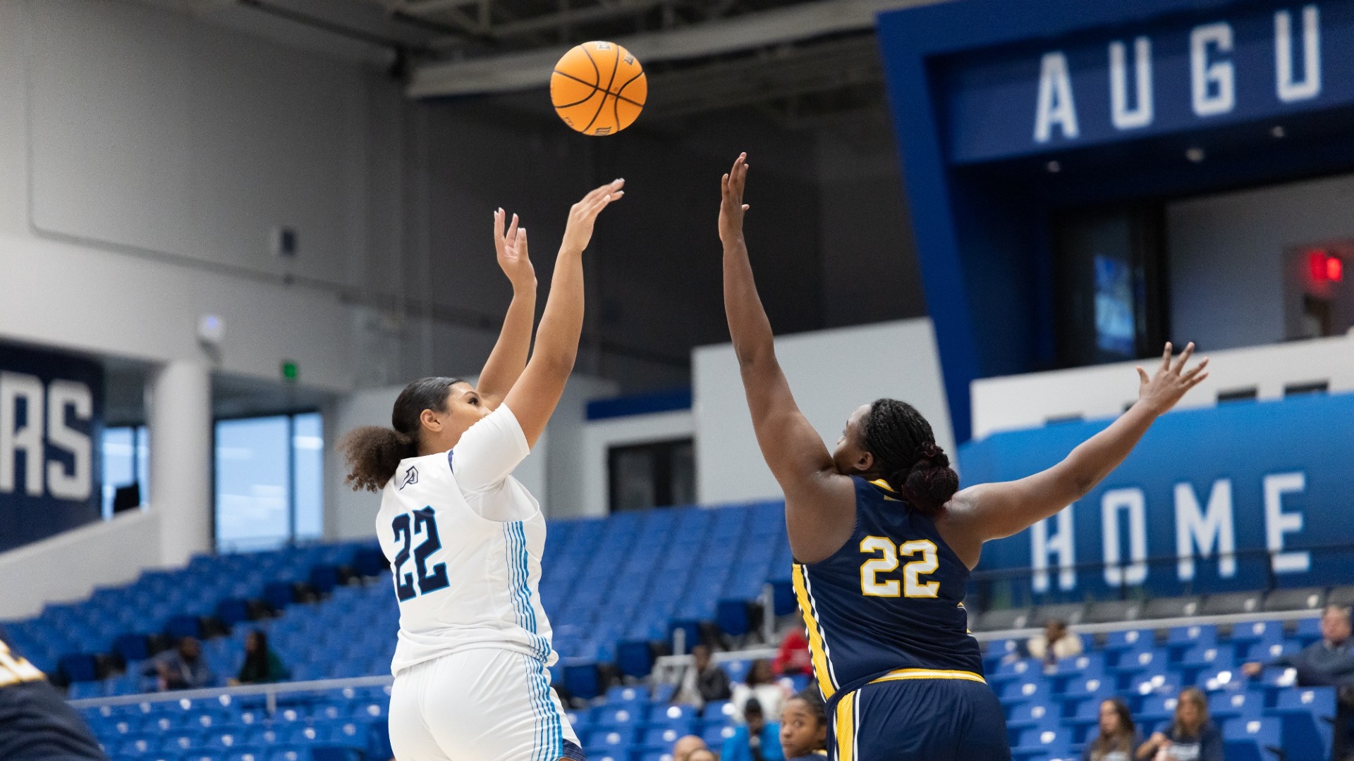 Chloe Ross goes up for a shot