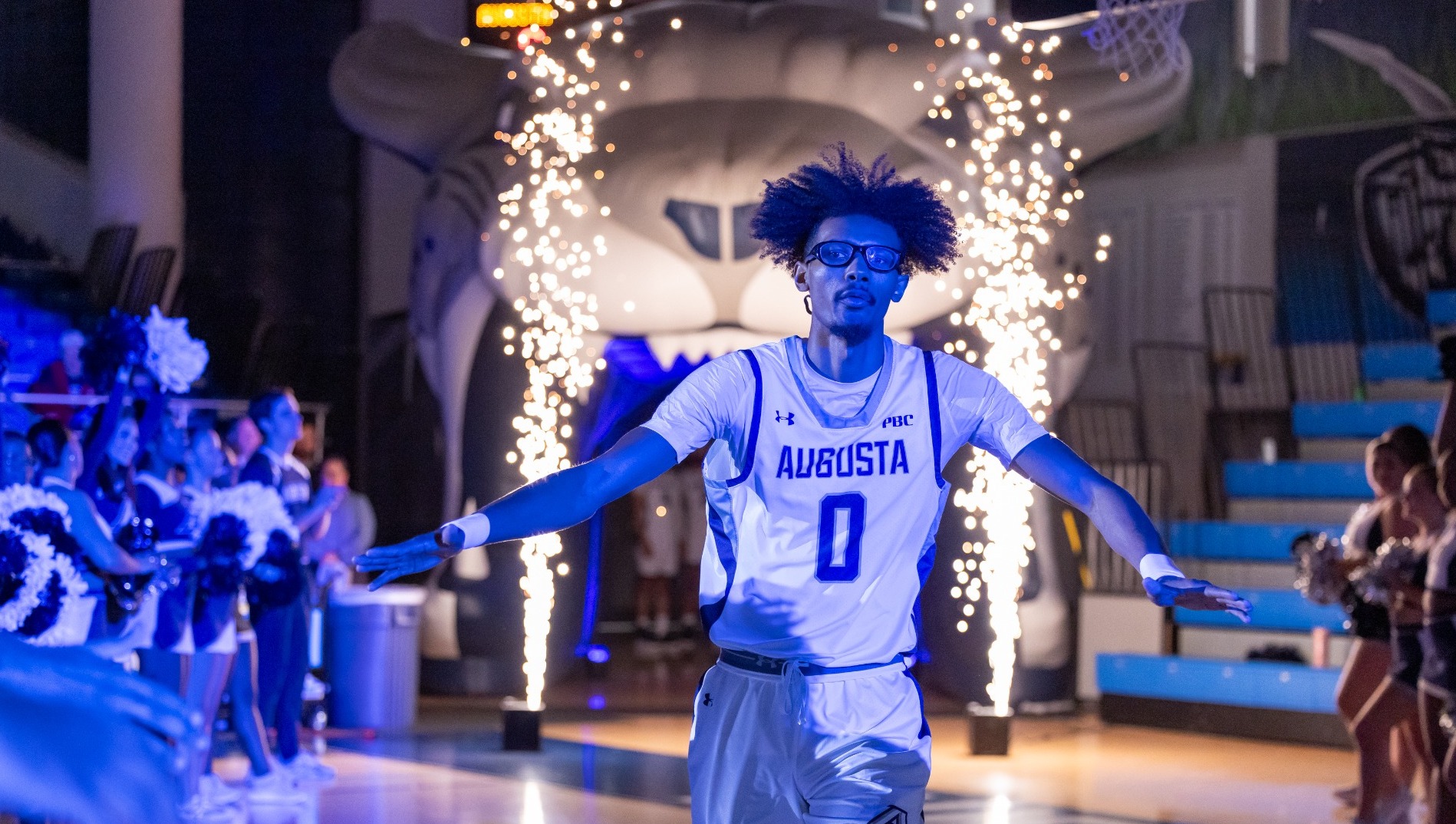 Evan Joyner during warmups