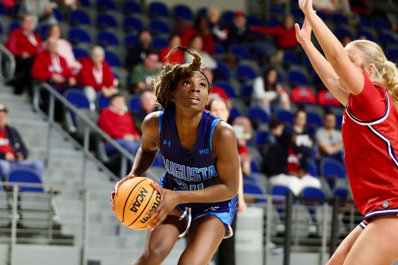 Quinasia Abercrombie drives at USC Aiken 
