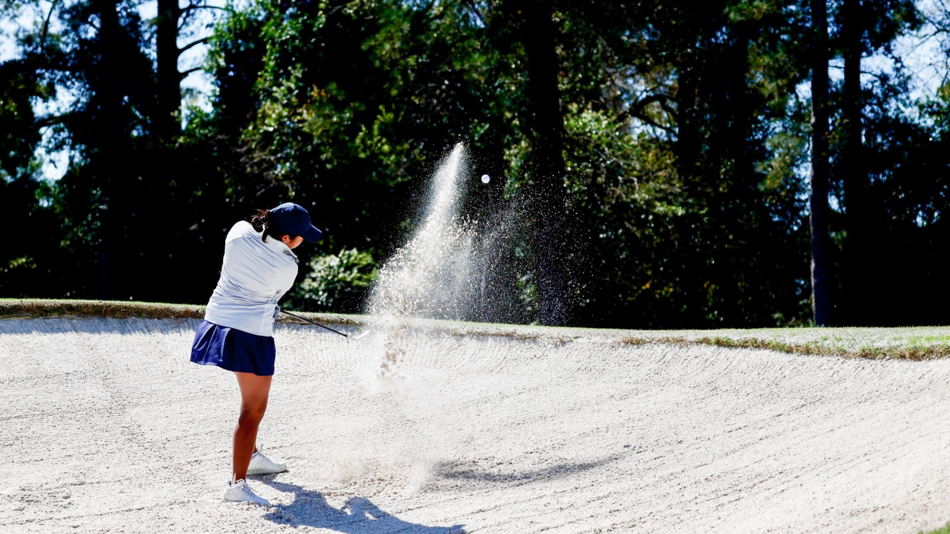 Puntita Pawichai hits out of the bunker