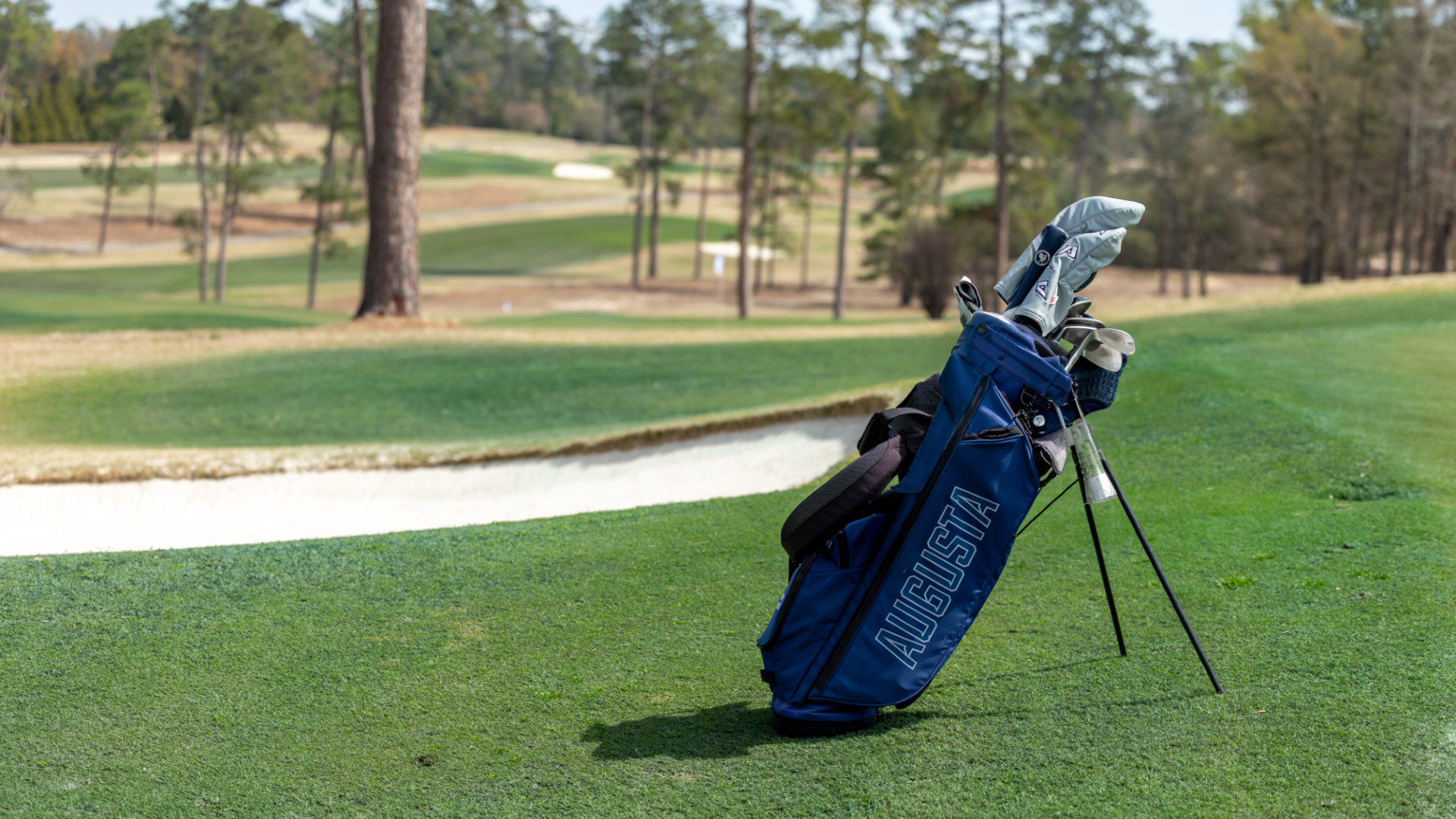 Augusta golf bag sits on the course