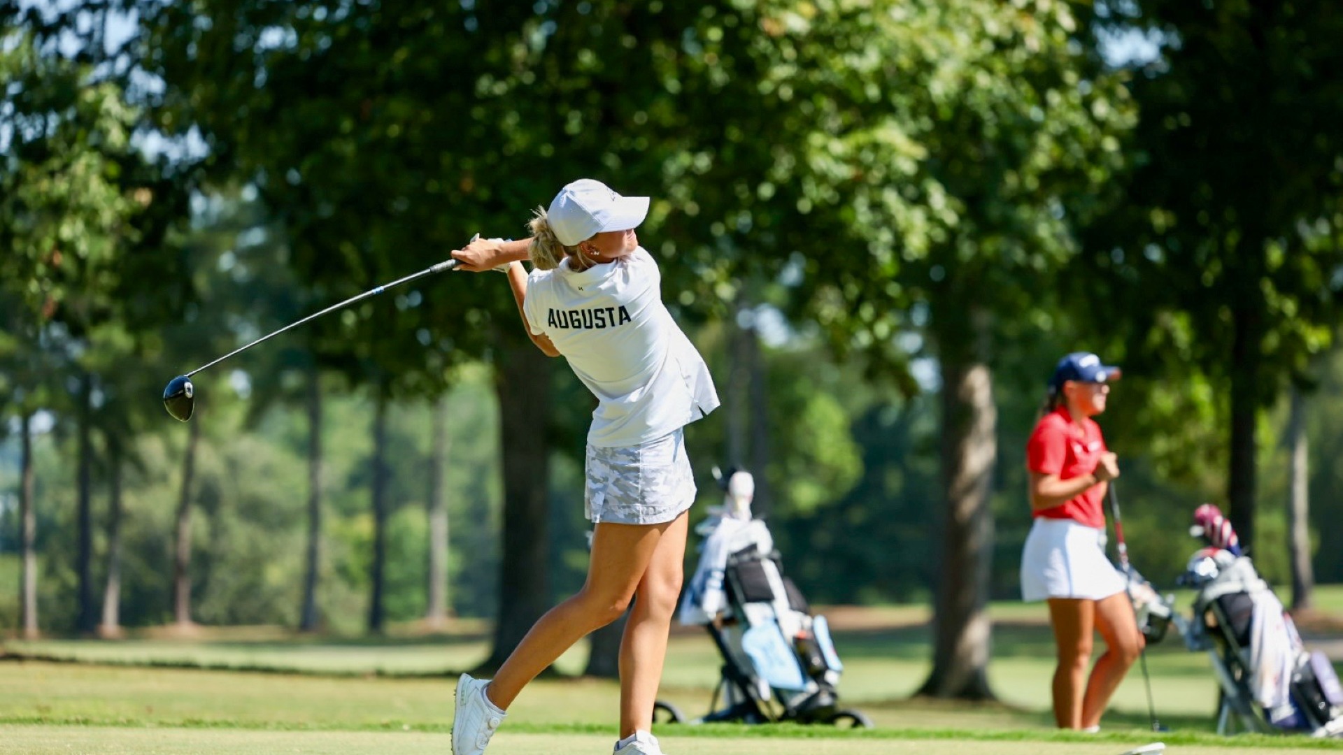Danielle Higbee tees off