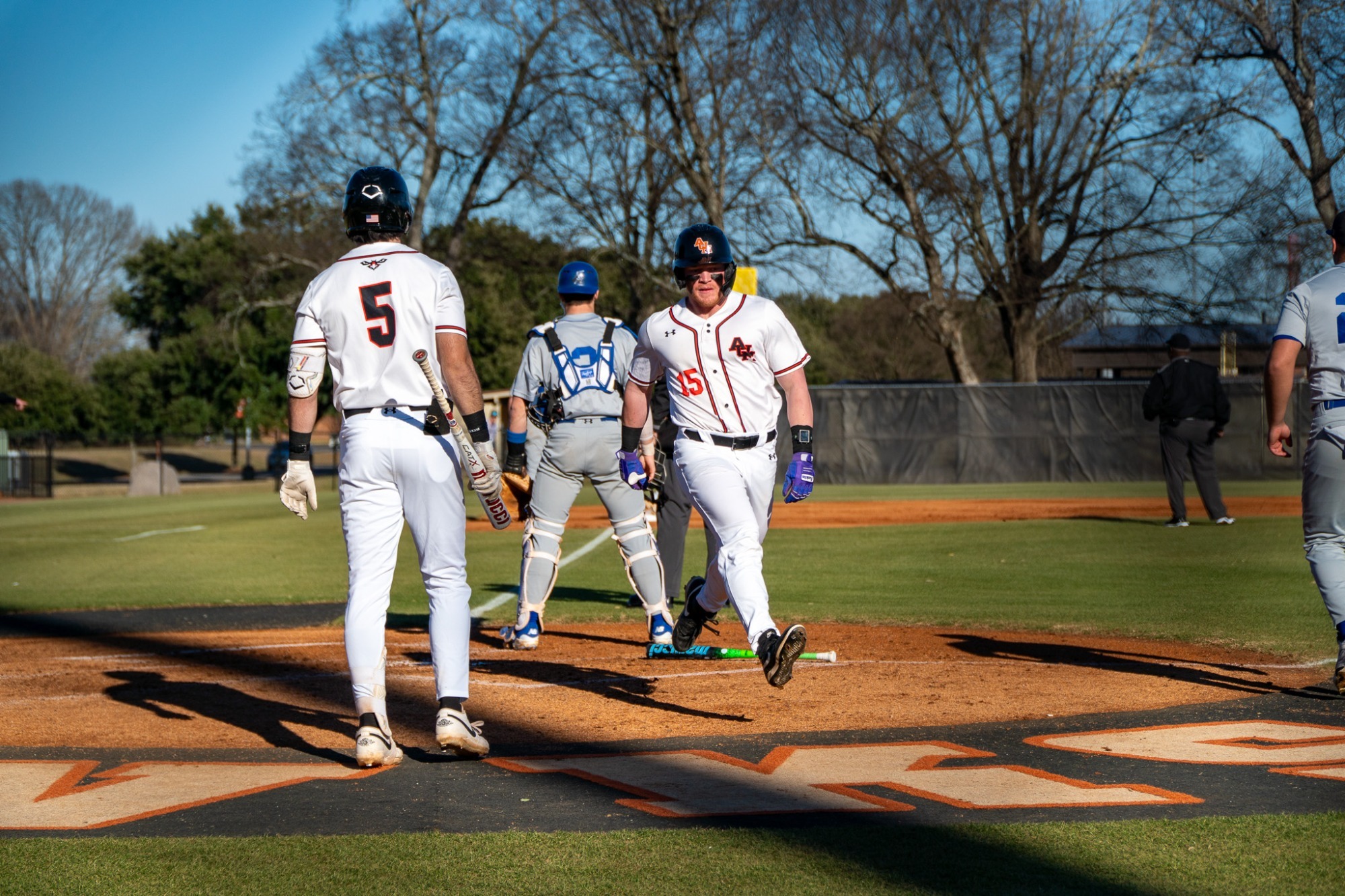 McNeill and Hipp vs SWU