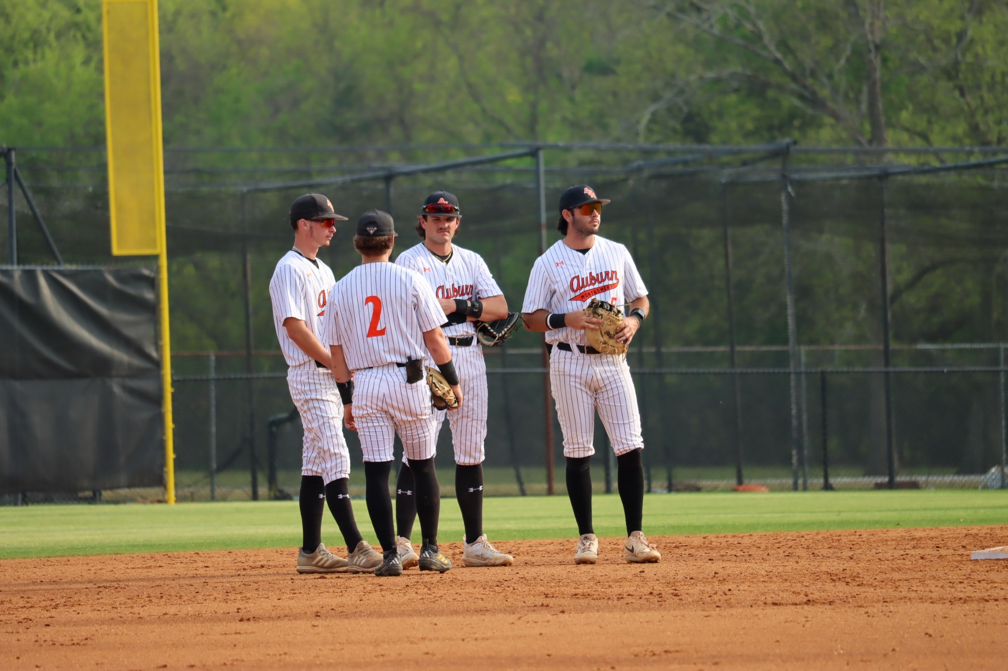 Baseball Huddle vs SH
