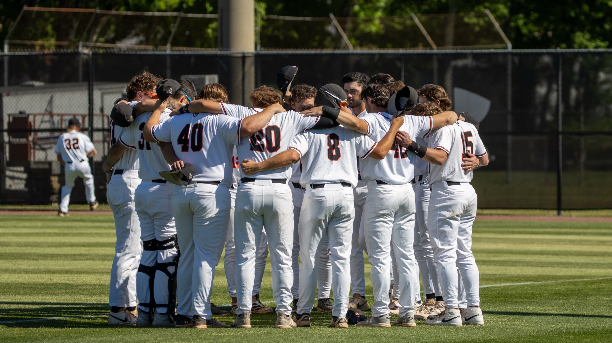 AUM Baseball Huddle