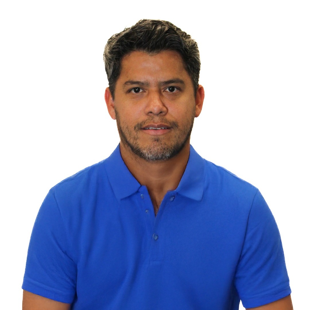 Ruben Rivas Headshot
