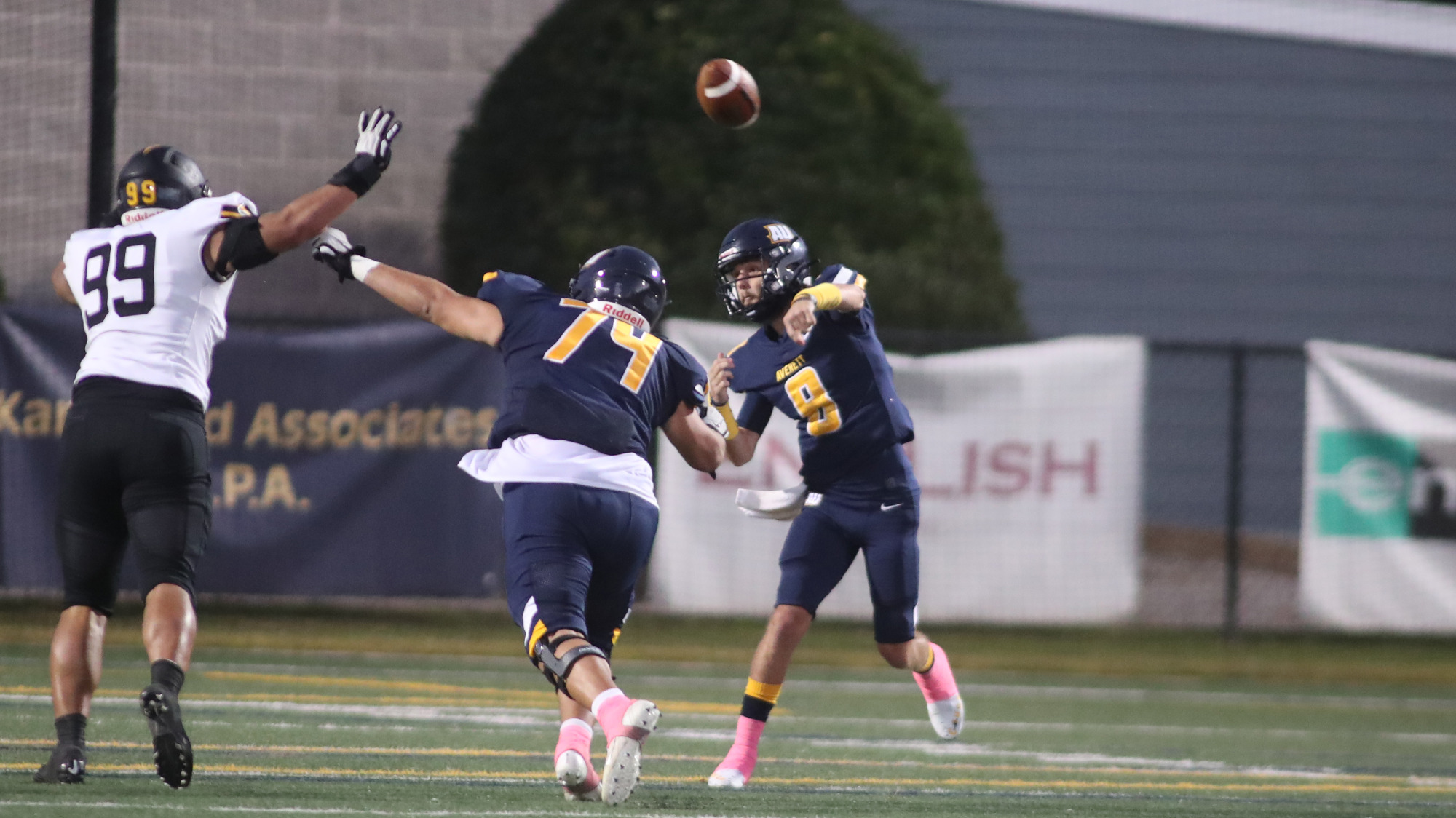 Football's comeback runs out of time at HampdenSydney Averett