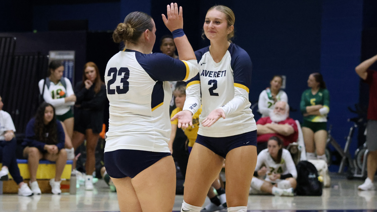 Kadence_Woodlief_Dayton_Moore_Womens_Volleyball_2025