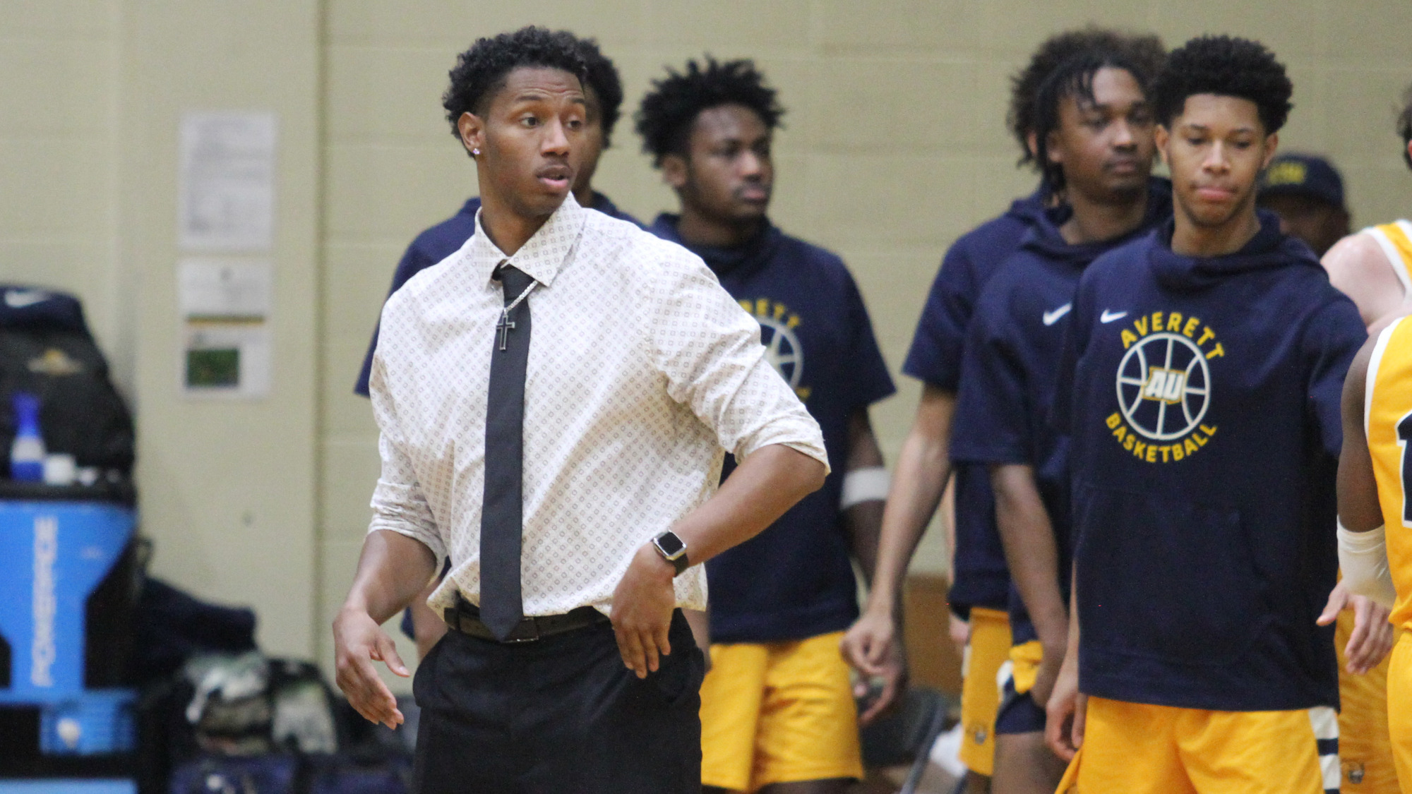 Isaiah Jones mens basketball 123025