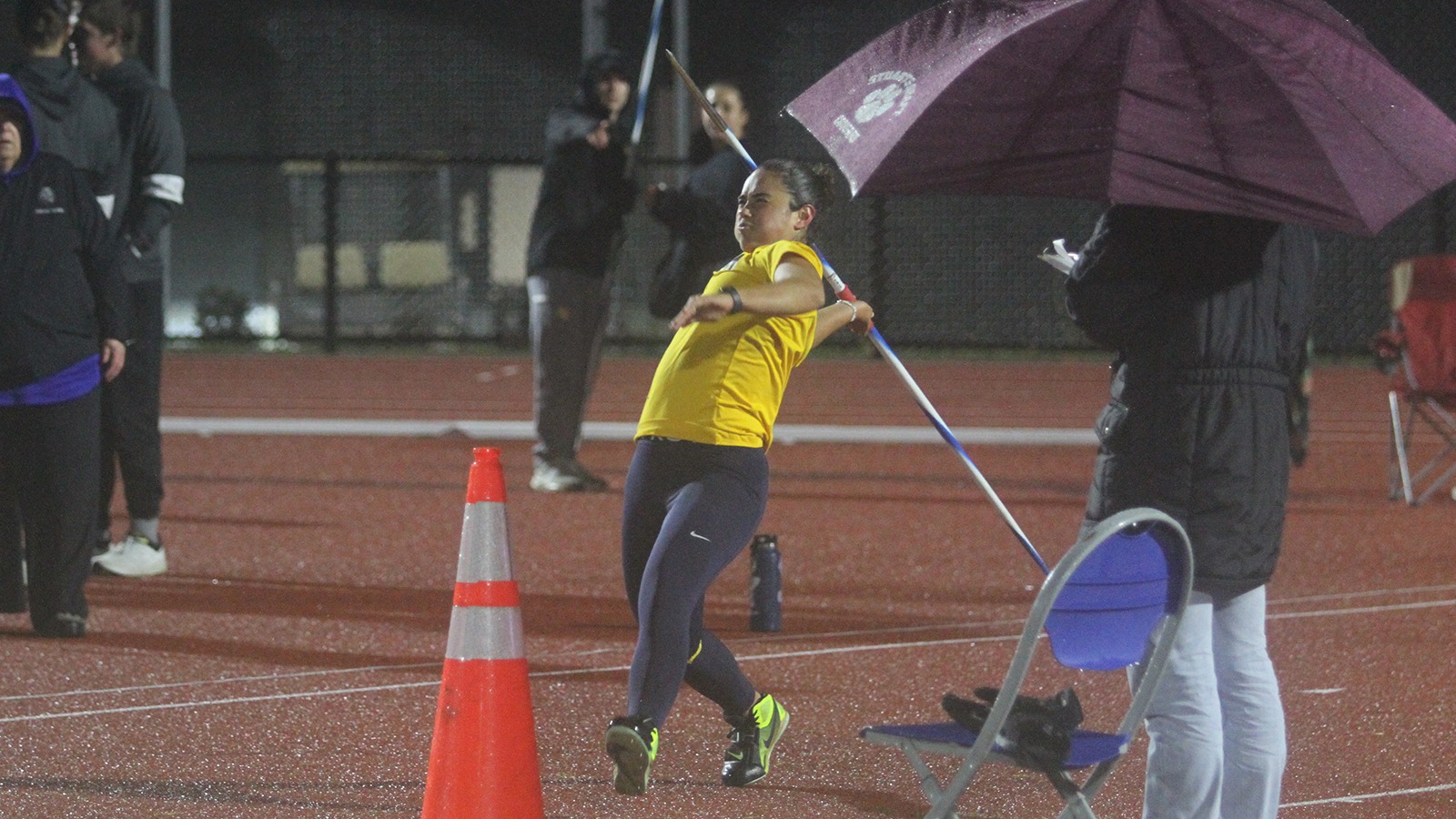 Carlota Gonzalez track and field 041125