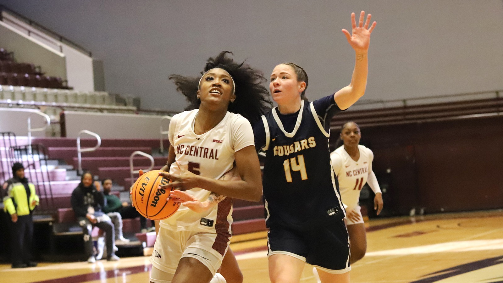 Brianna Sams womens basketball 123025