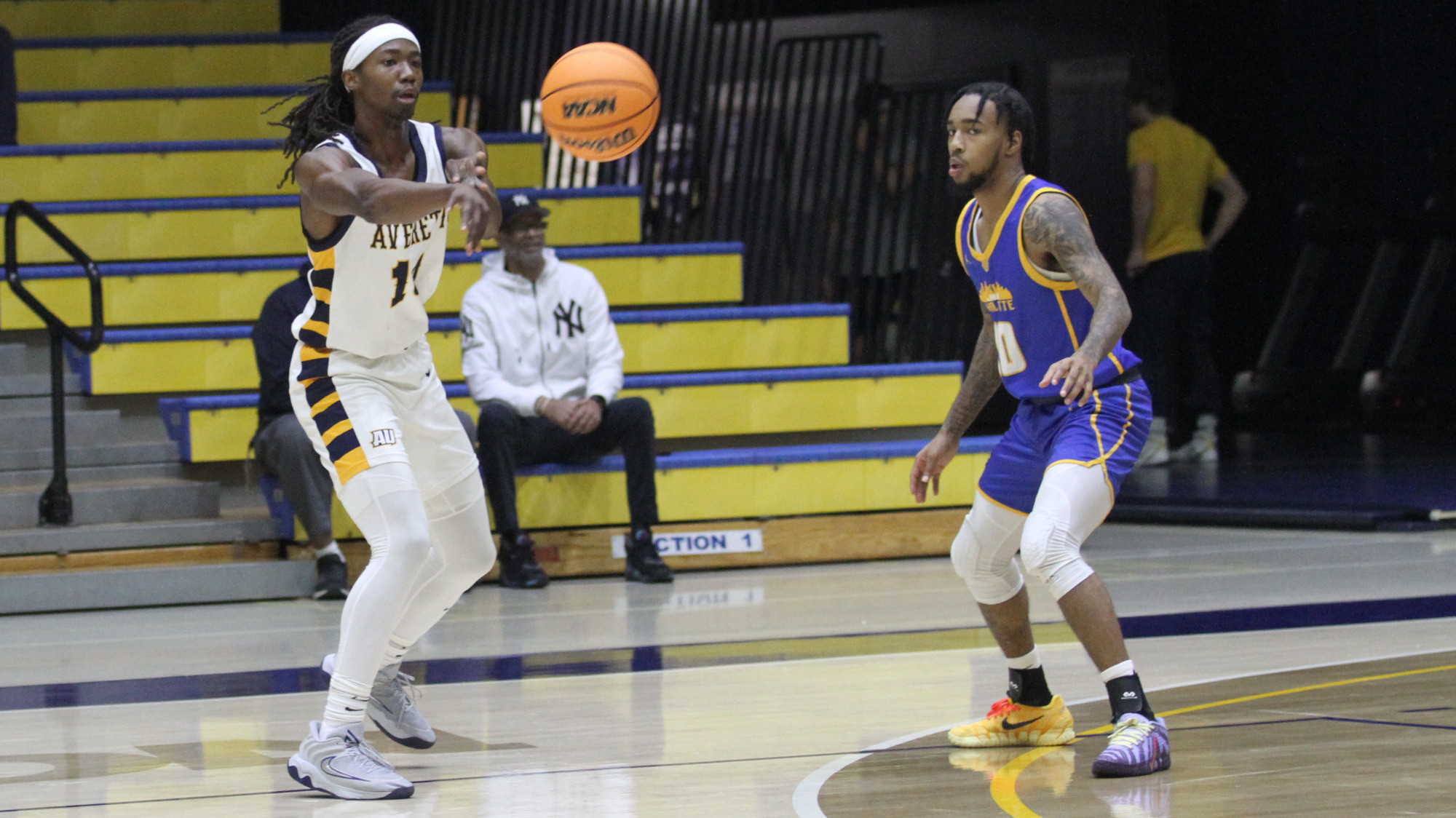 Blair Crumbie mens basketball 121625