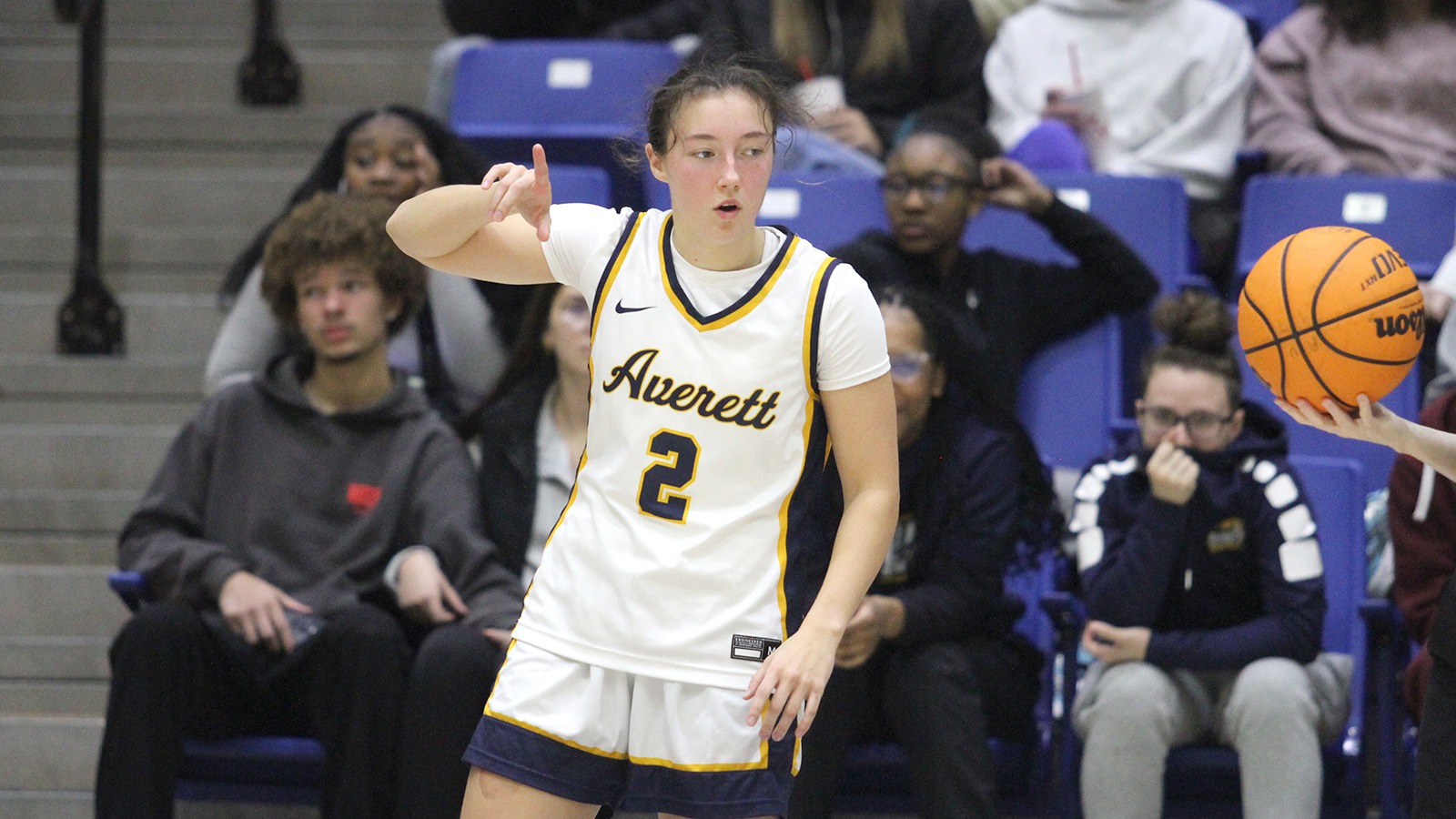 Lily Strittmatter womens basketball 011426