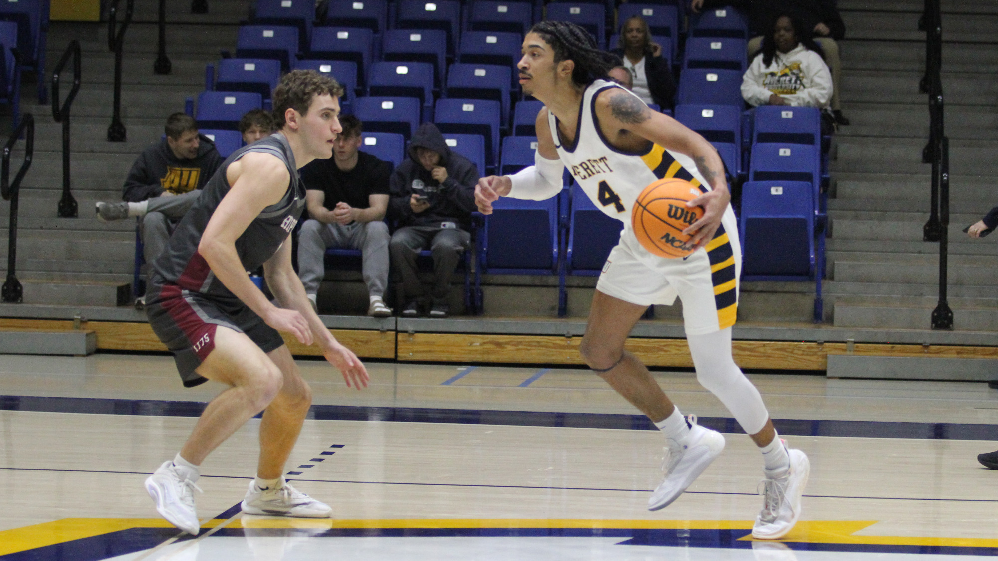 Mason Mitchell mens basketball 012326