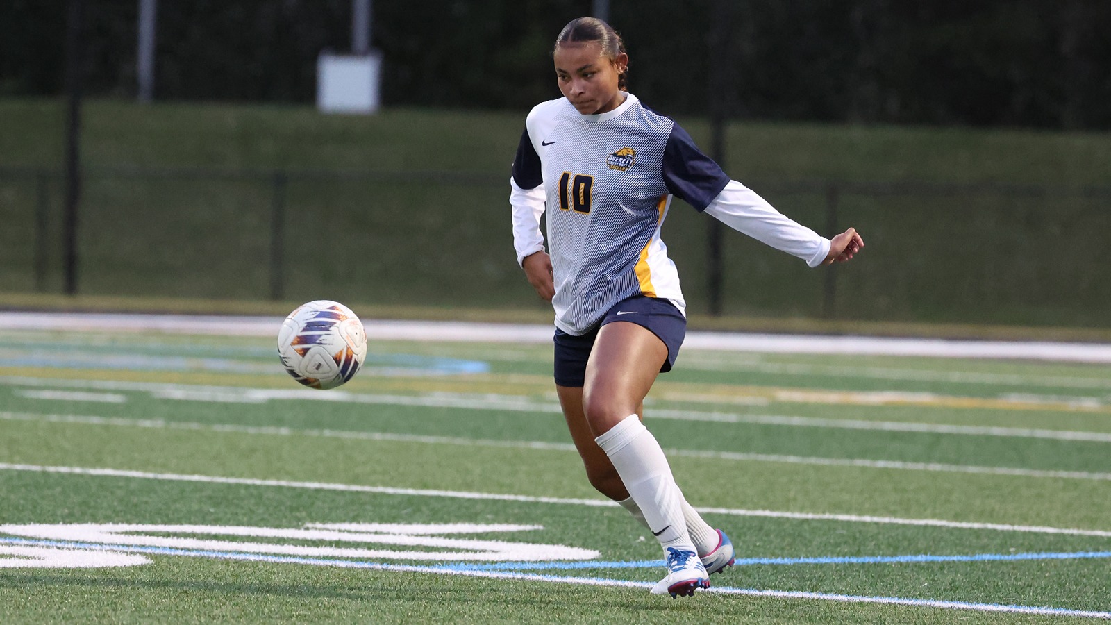 Mariah Eberhardt womens soccer 100926