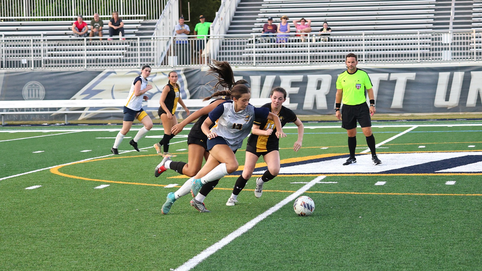 Delaney Haymore womens soccer 090126