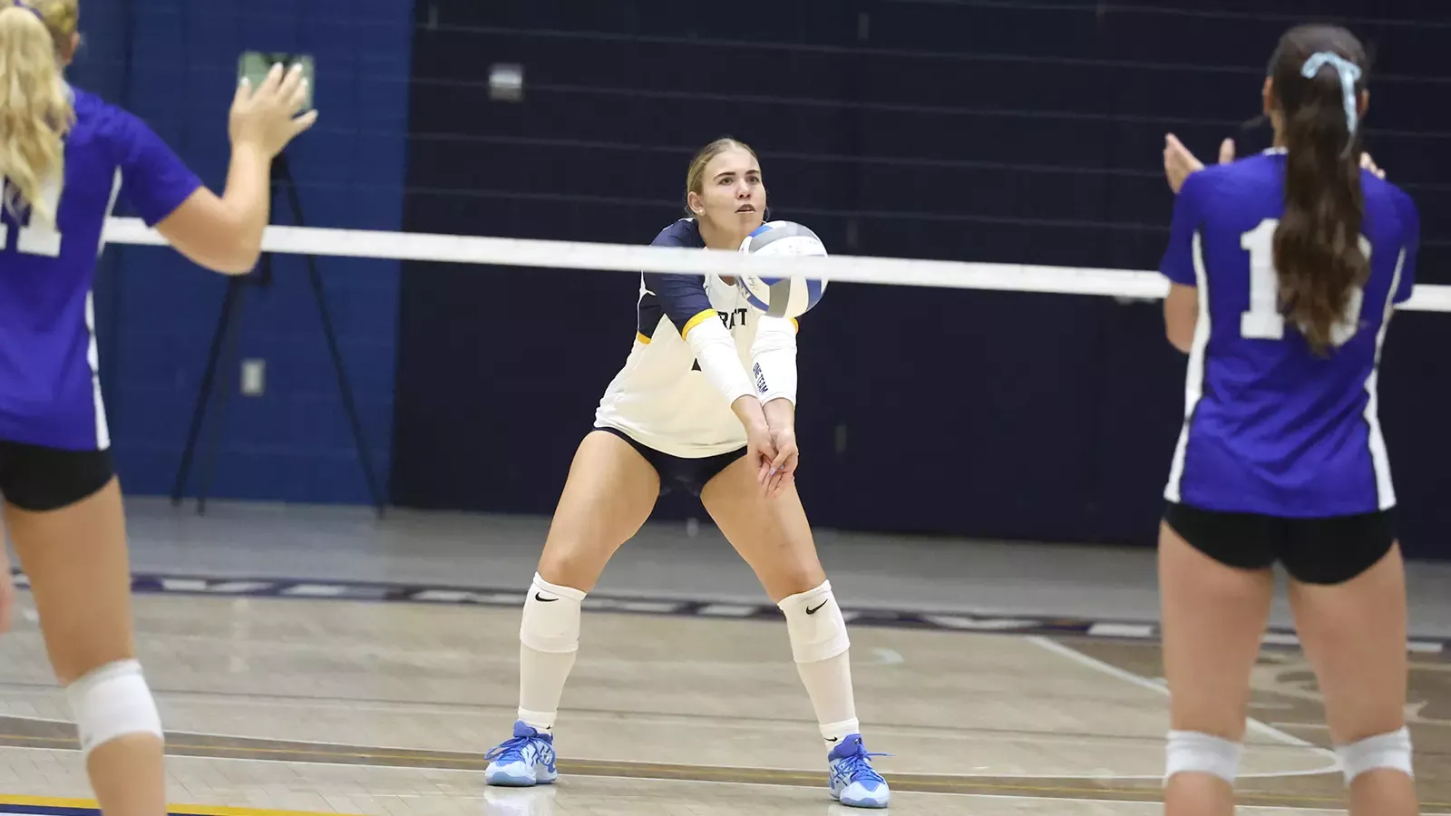 Katheryn Tate womens volleyball 090426