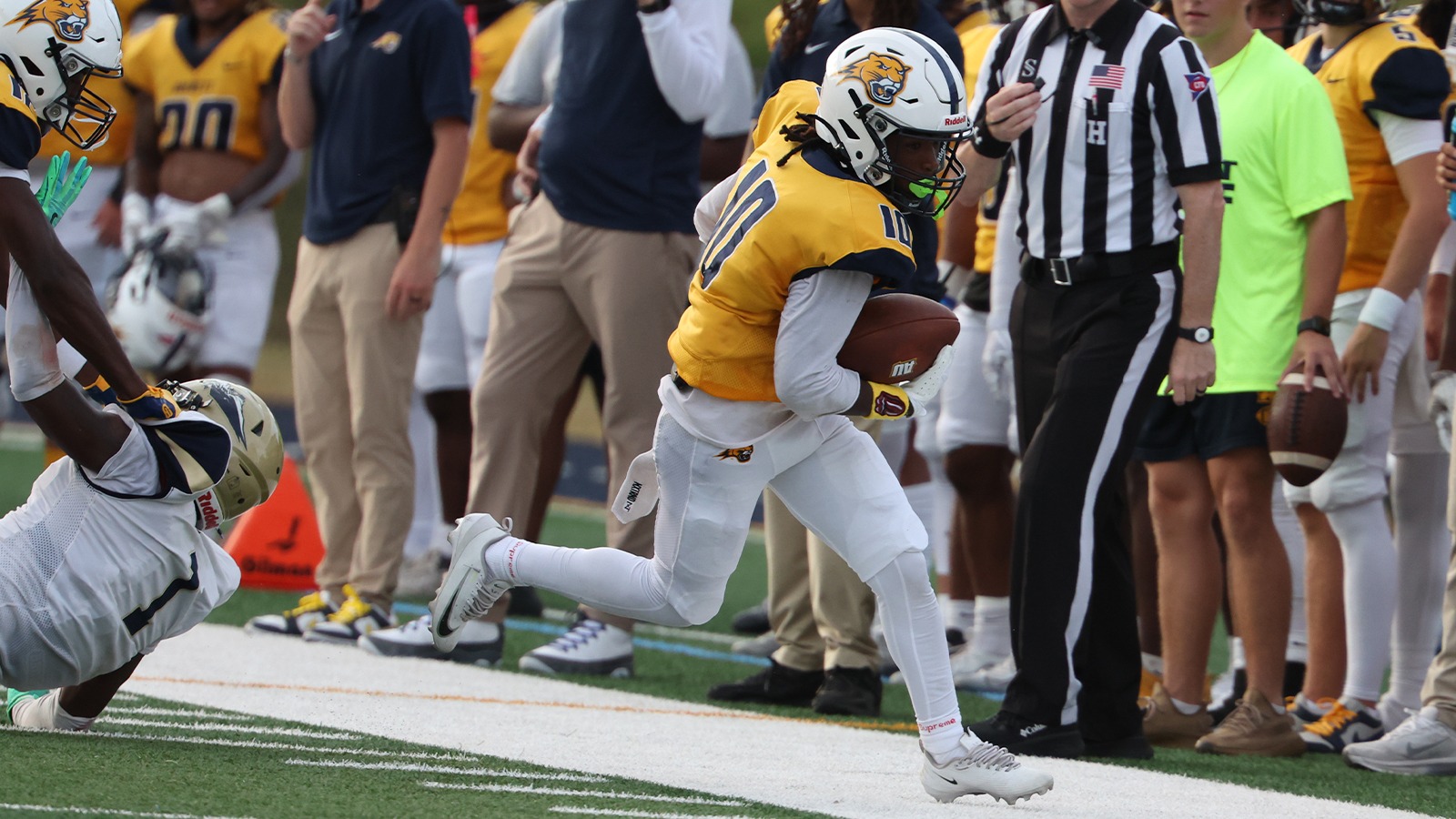 Zymarcus Stover football 090526