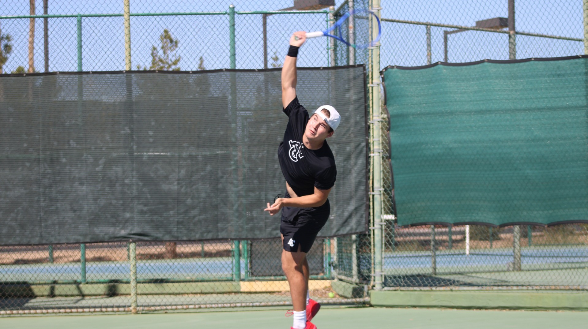 ACU struggles against GCU