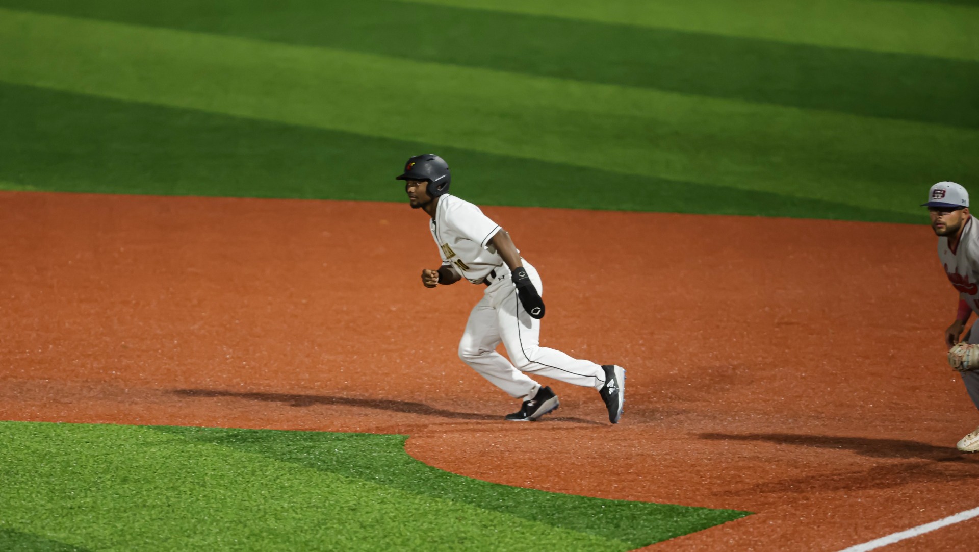 ACU goes 2-2 in CA trip vs The Master's