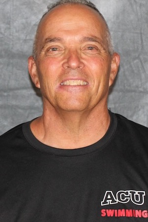 Coach Hering 26