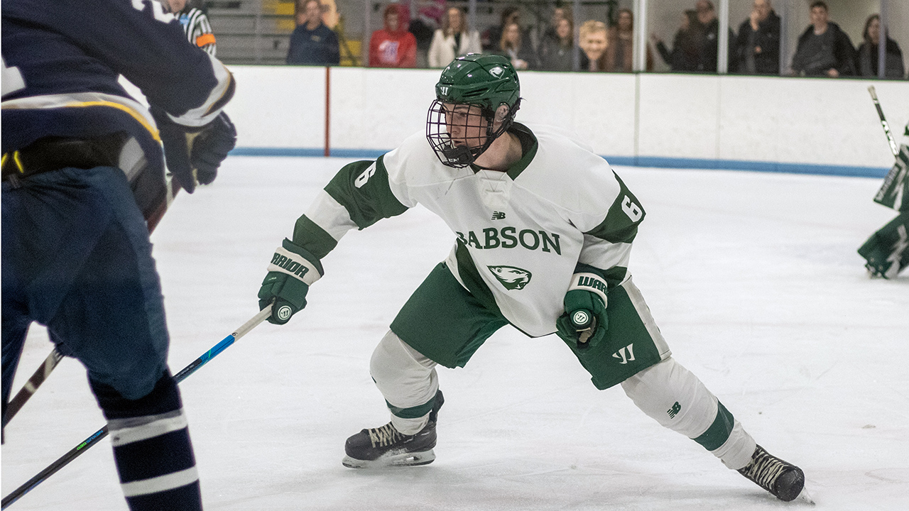 Men's Ice Hockey Finishes Regular Season with Win Over Southern Maine