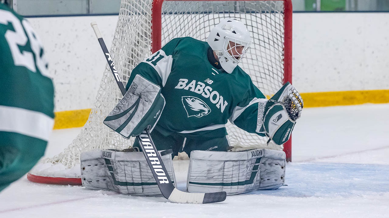 No. 1 Hobart Shuts Down Men's Ice Hockey, 50 Babson College