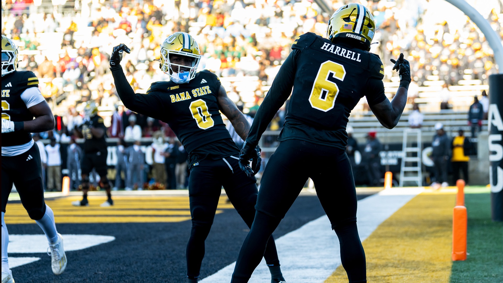 0 Jalen Jones  6 Ajai Harrell