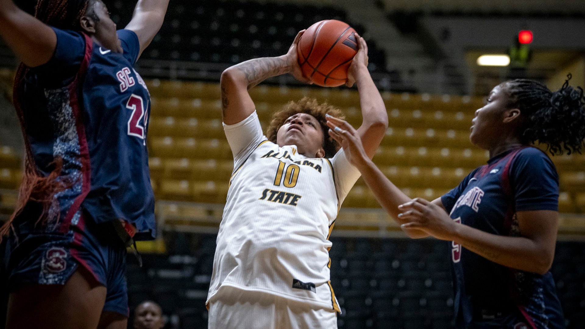 action as Alabama State University's Lady Hornets Basketball hosts the South Carolina State University Lady Bulldogs, Friday, Dec. 12, 2025 in the Dunn-Oliver Acadome.Photo by David Campbell/Alabama State University 