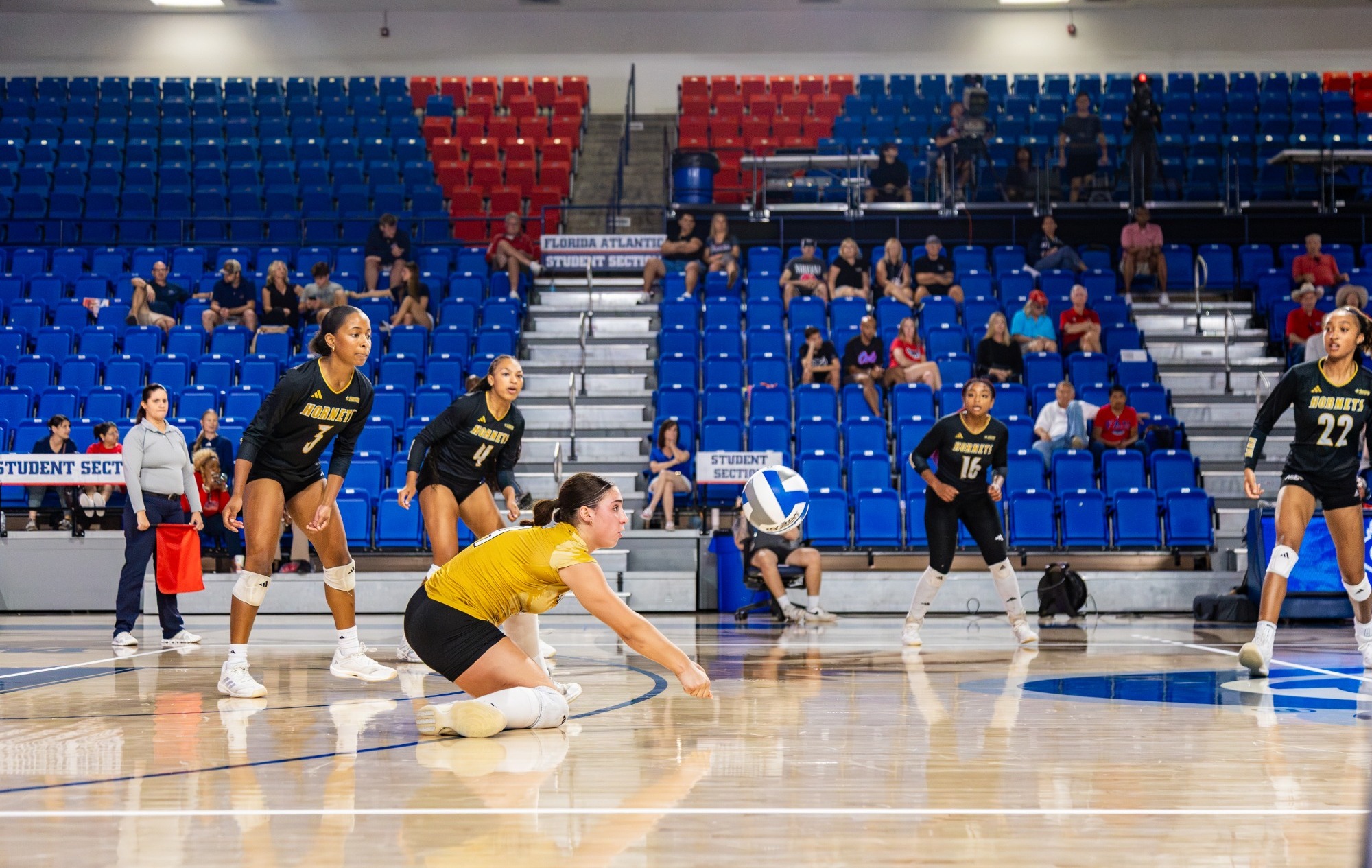 Mirra Riddle preparing for a dig at Florida Atlantic 091826