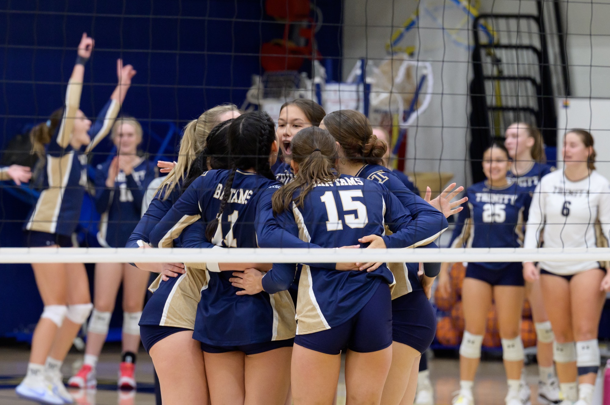 Volleyball cheering 