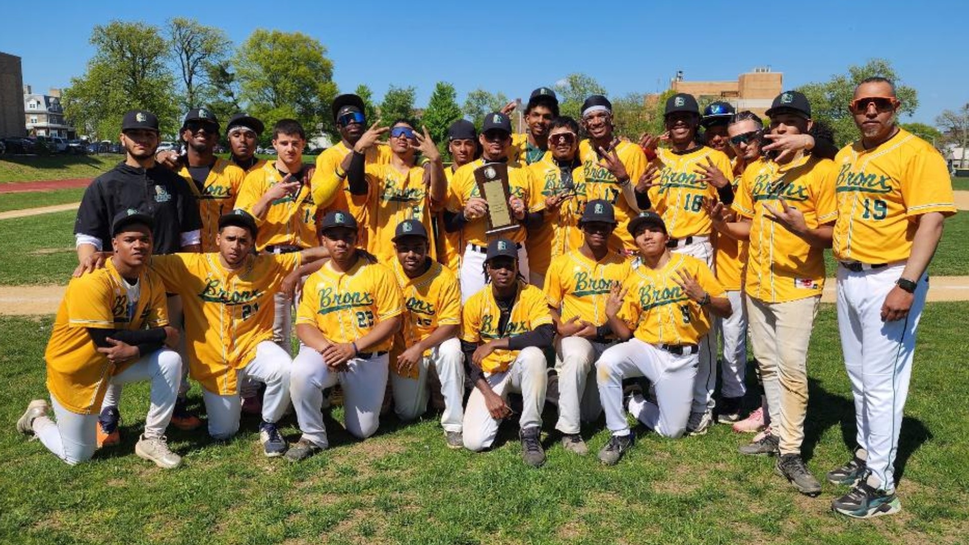 Bronx baseball wins 2026 CUNY Title
