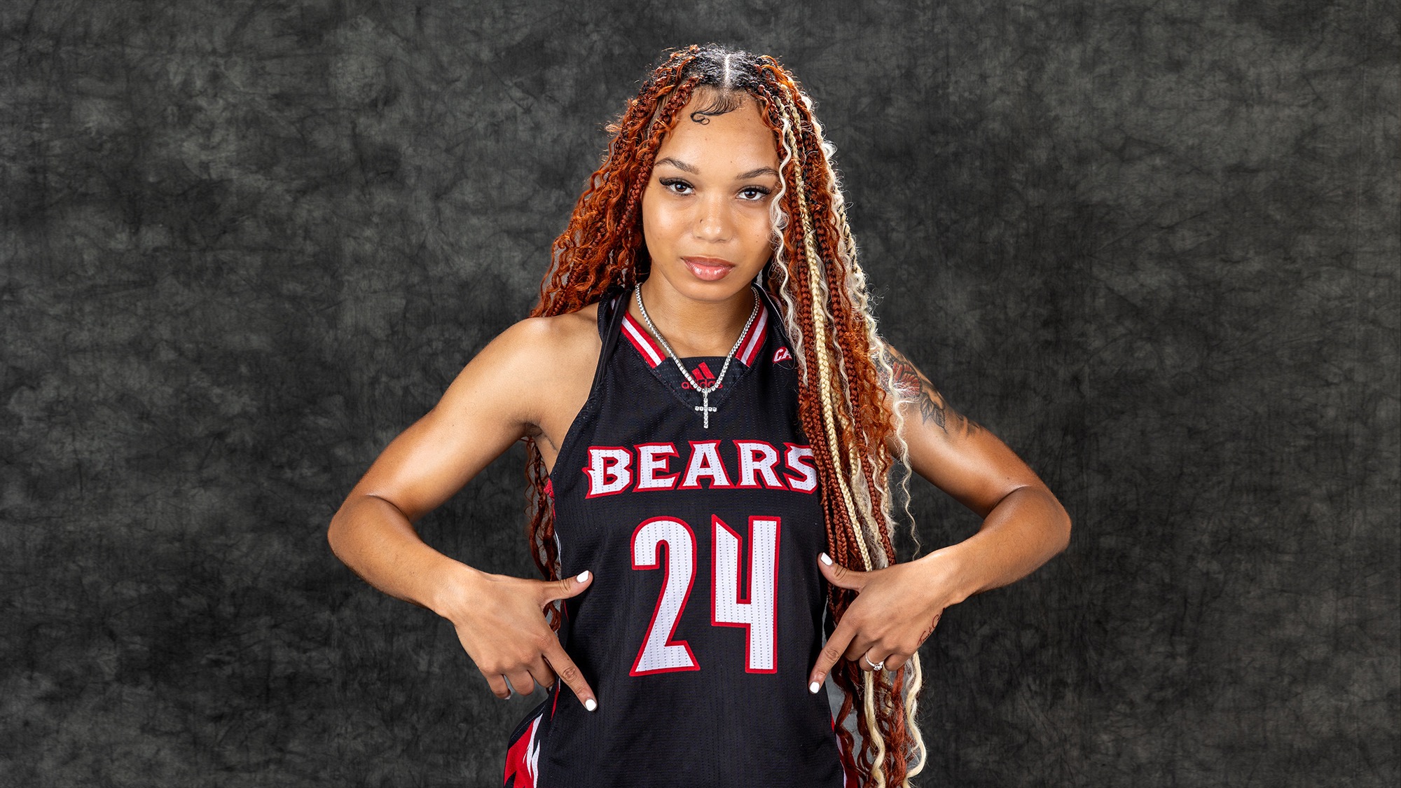 Nia Mallette poses for Women's Basketball Media Day 2025
