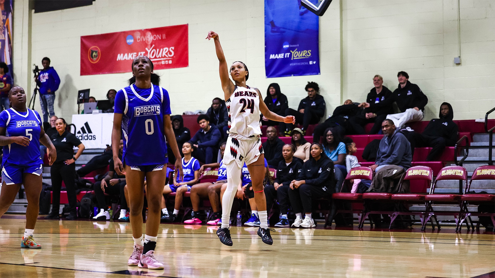Nia Mallette takes a jumper against BSC Albany in The Den