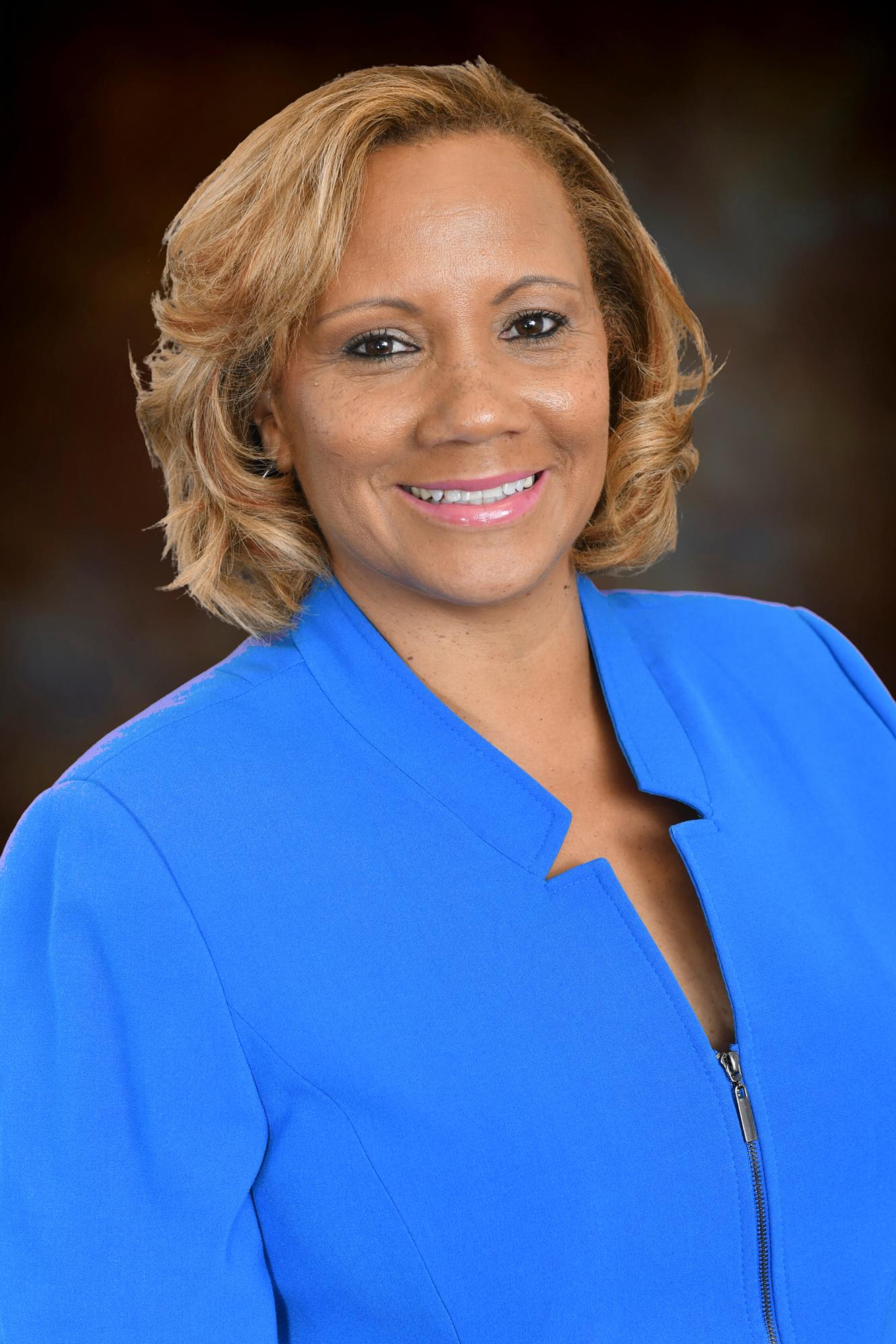 Sandra Booker Headshot 2017-18