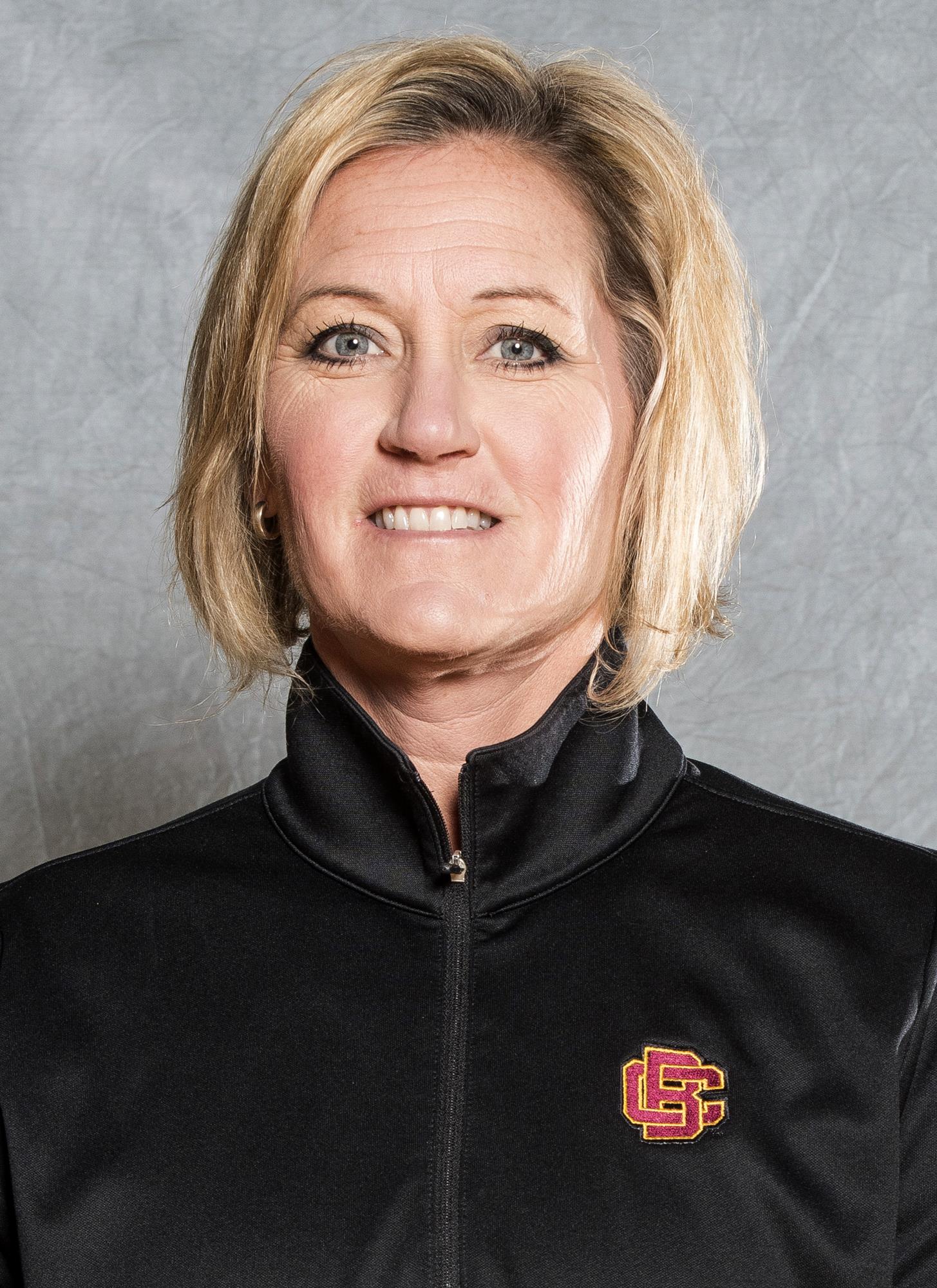 Laura Watten Headshot 2018