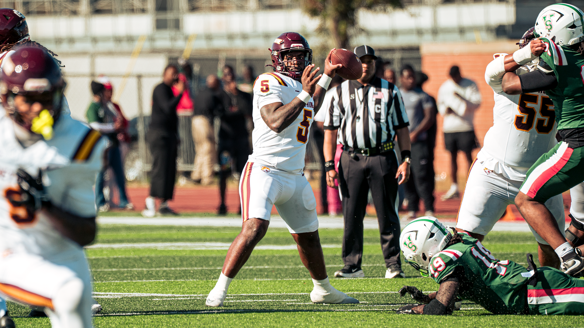 Tyler Jefferson throwing vs. MVSU