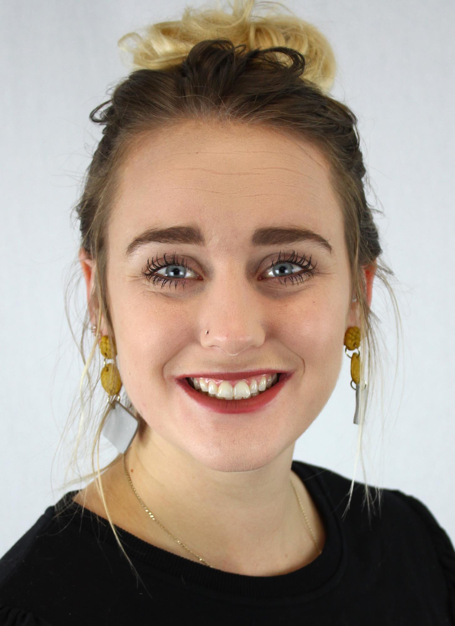 Jasmine Stohr WBB headshot on white